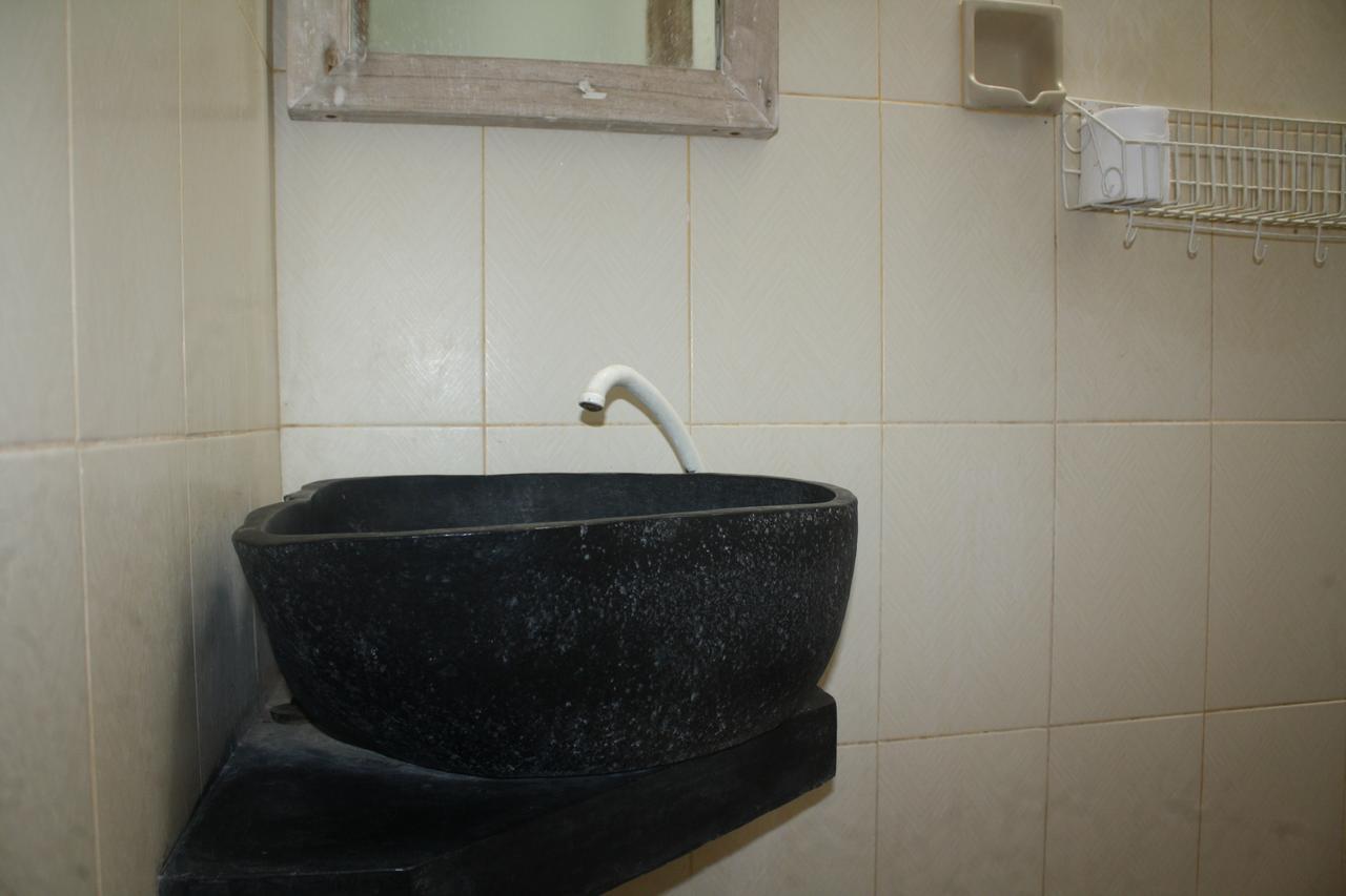 Gusti Homestay Kerobokan Exterior photo